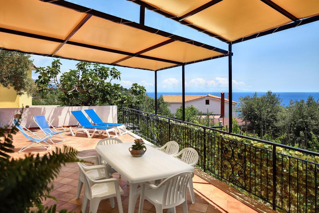 Matisse Nerano By Gocce Apartment Marina del Cantone ภายนอก รูปภาพ