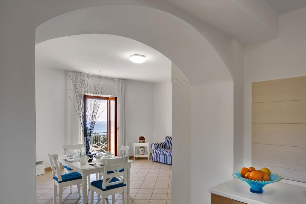 Matisse Nerano By Gocce Apartment Marina del Cantone ห้อง รูปภาพ